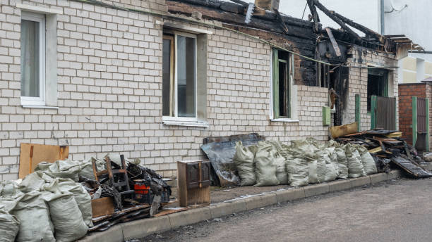 24/7 Emergency Fire Damage Removal experts in Warrington, FL